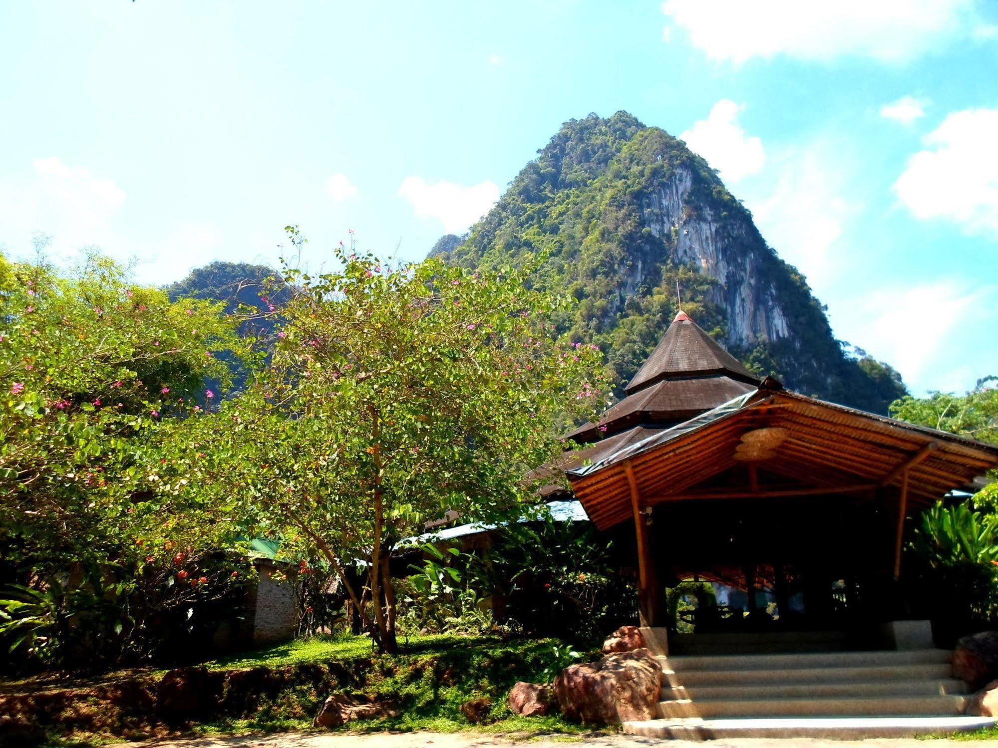 The Cliff & River Jungle Resort Phanom Exterior foto