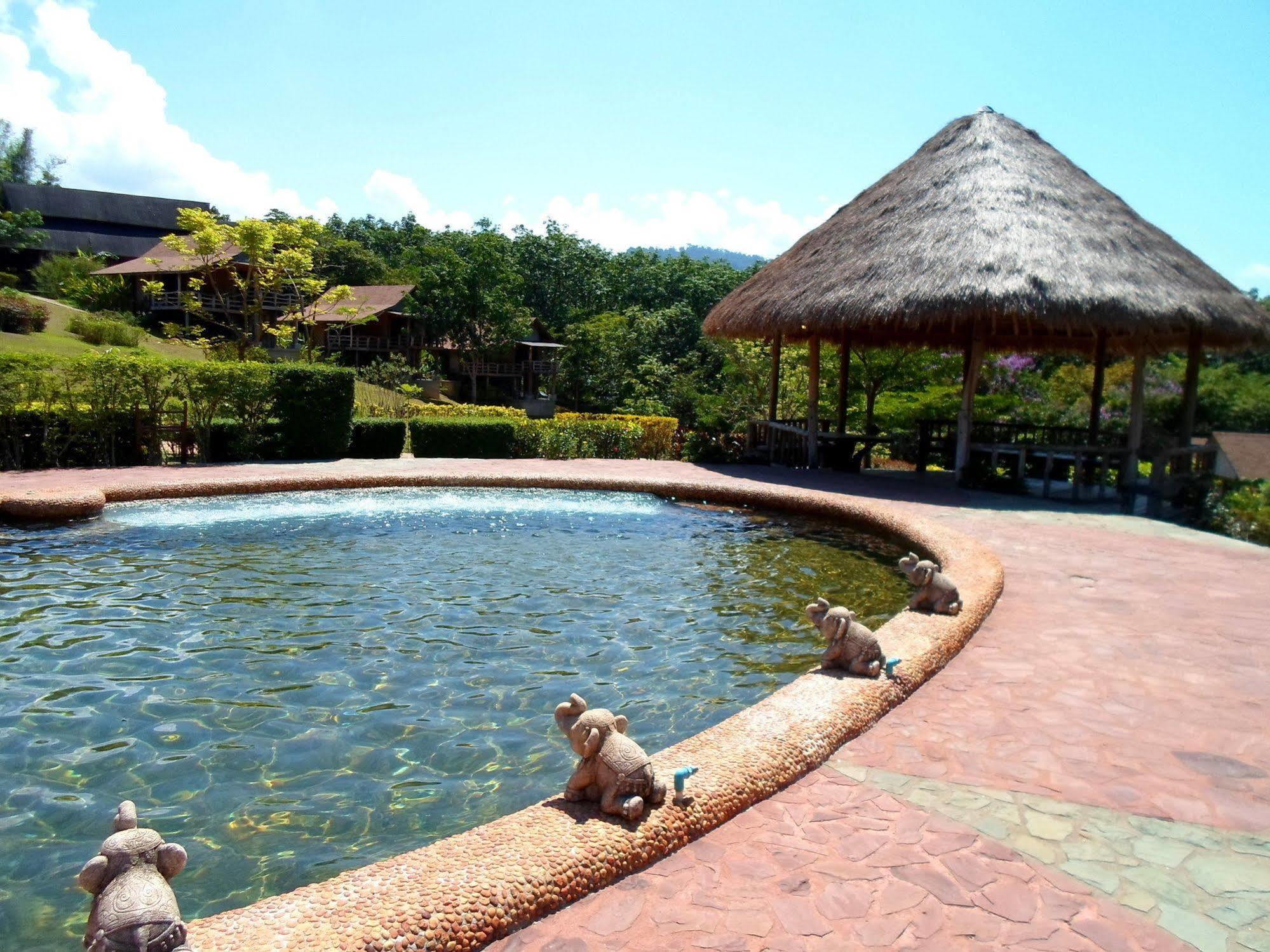The Cliff & River Jungle Resort Phanom Exterior foto